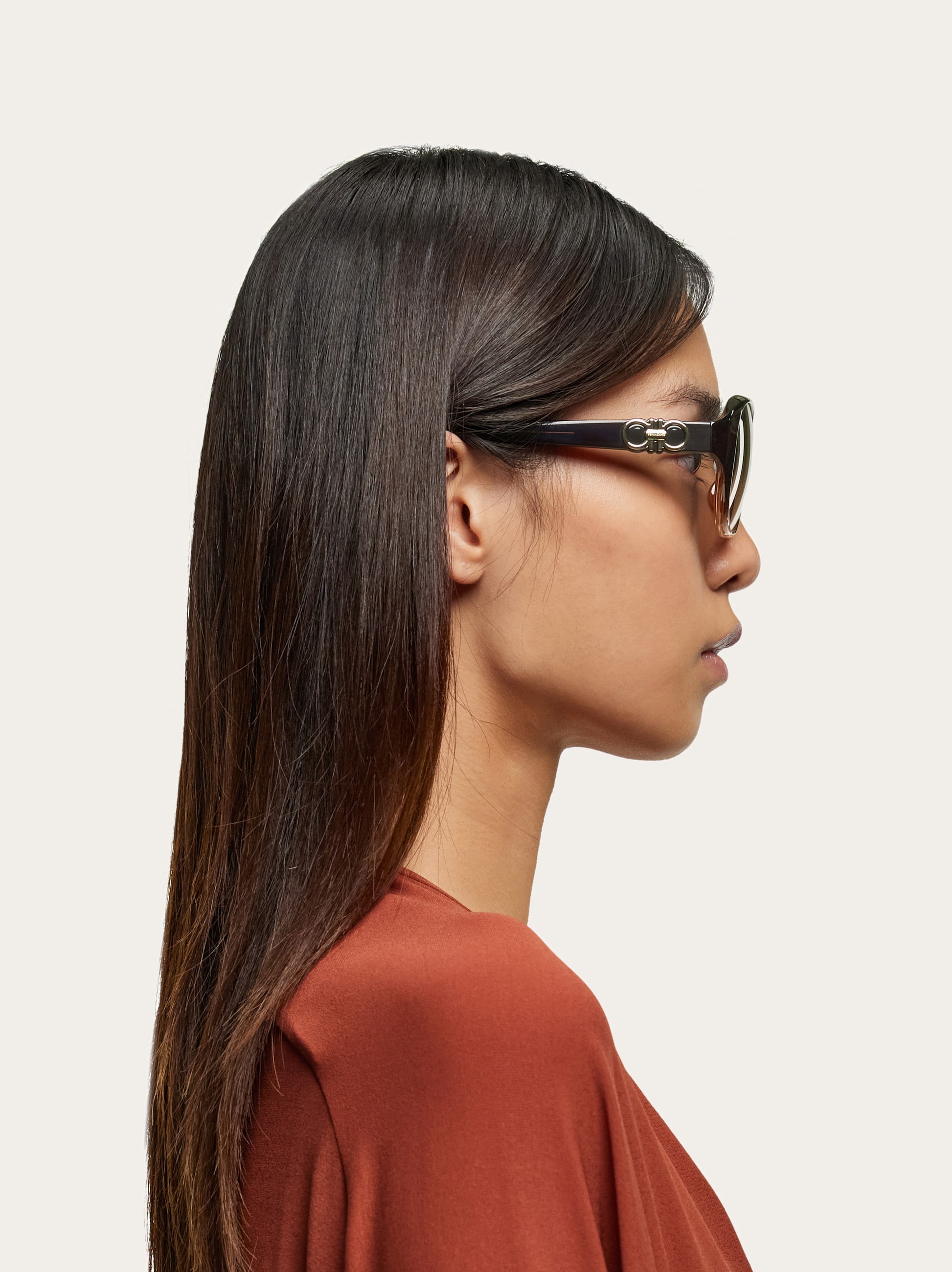 サングラス - ウィメンズ | Ferragamo