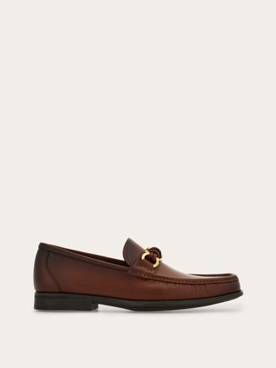 SALVATORE FERRAGAMO カンチニシッフカトホルタ 【関税込】 関税込☆Salvatore Ferragamo☆ガンチーニトップハンドル バッグ