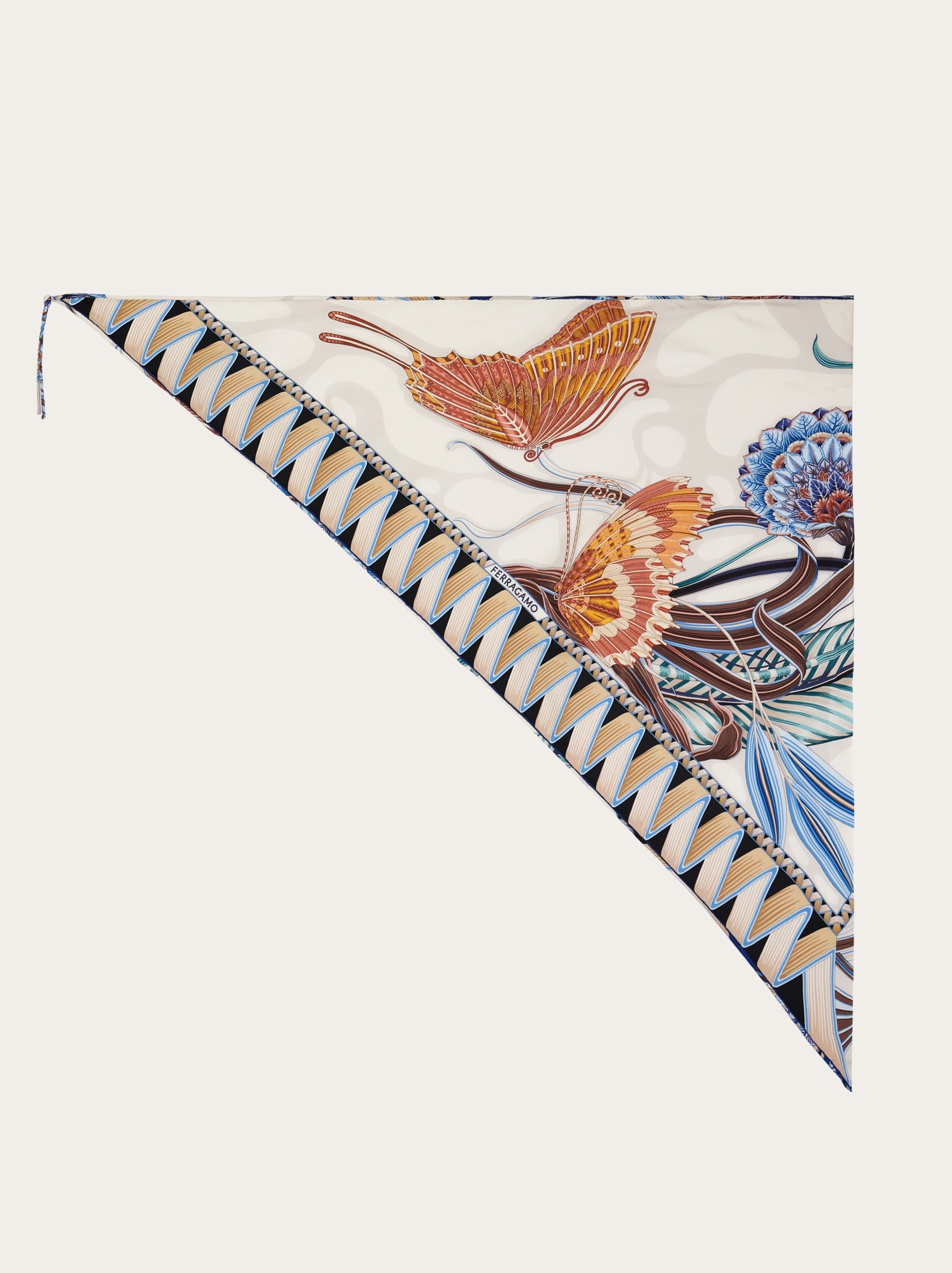 スカーフ Ferragamo Ivory Blue Silk Scarf With Giada Print Ferragamo Ivory/blue silk scarf with Giada print | TheDoubleF
