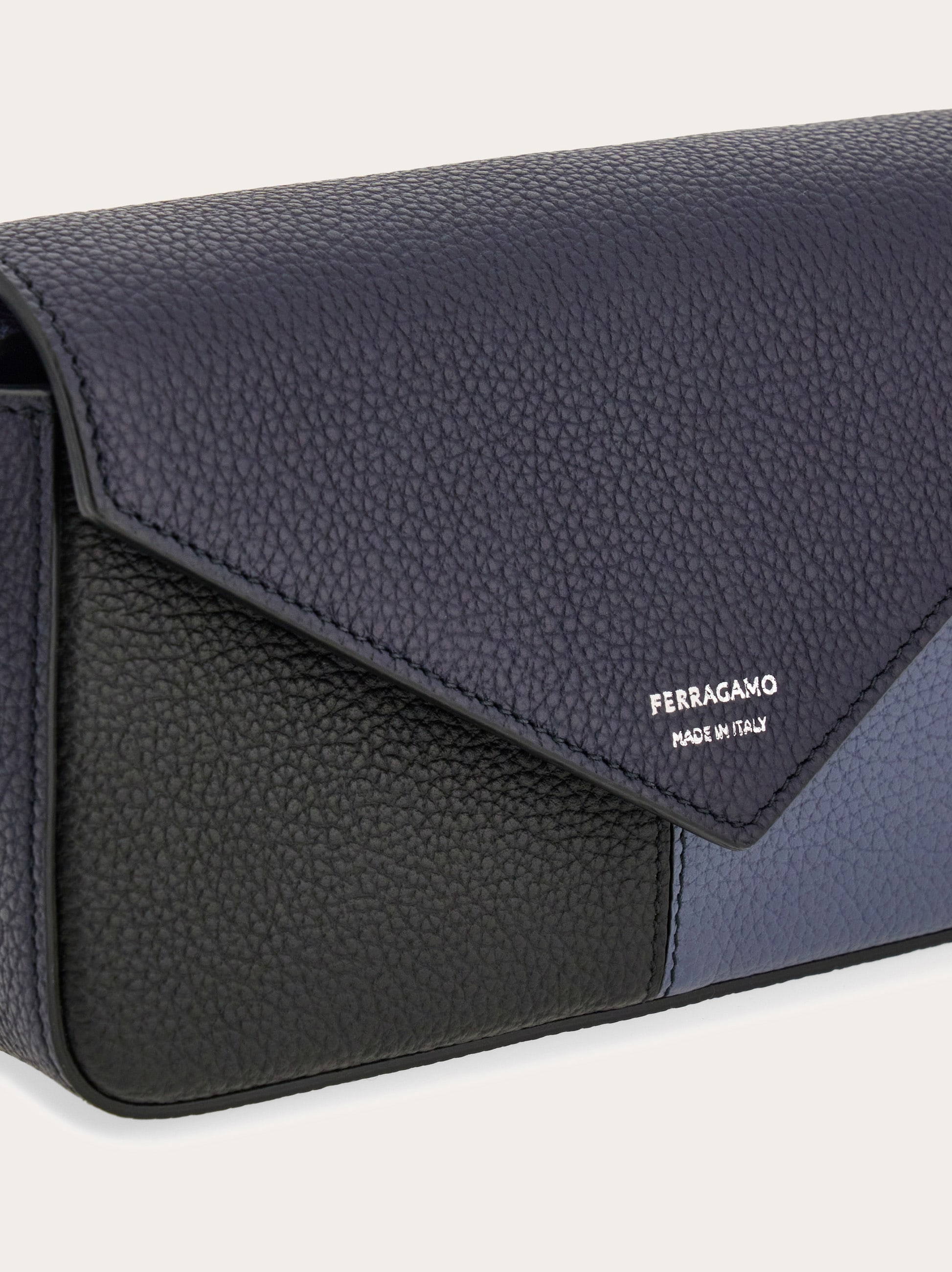 Mini camera bag - Men | Ferragamo