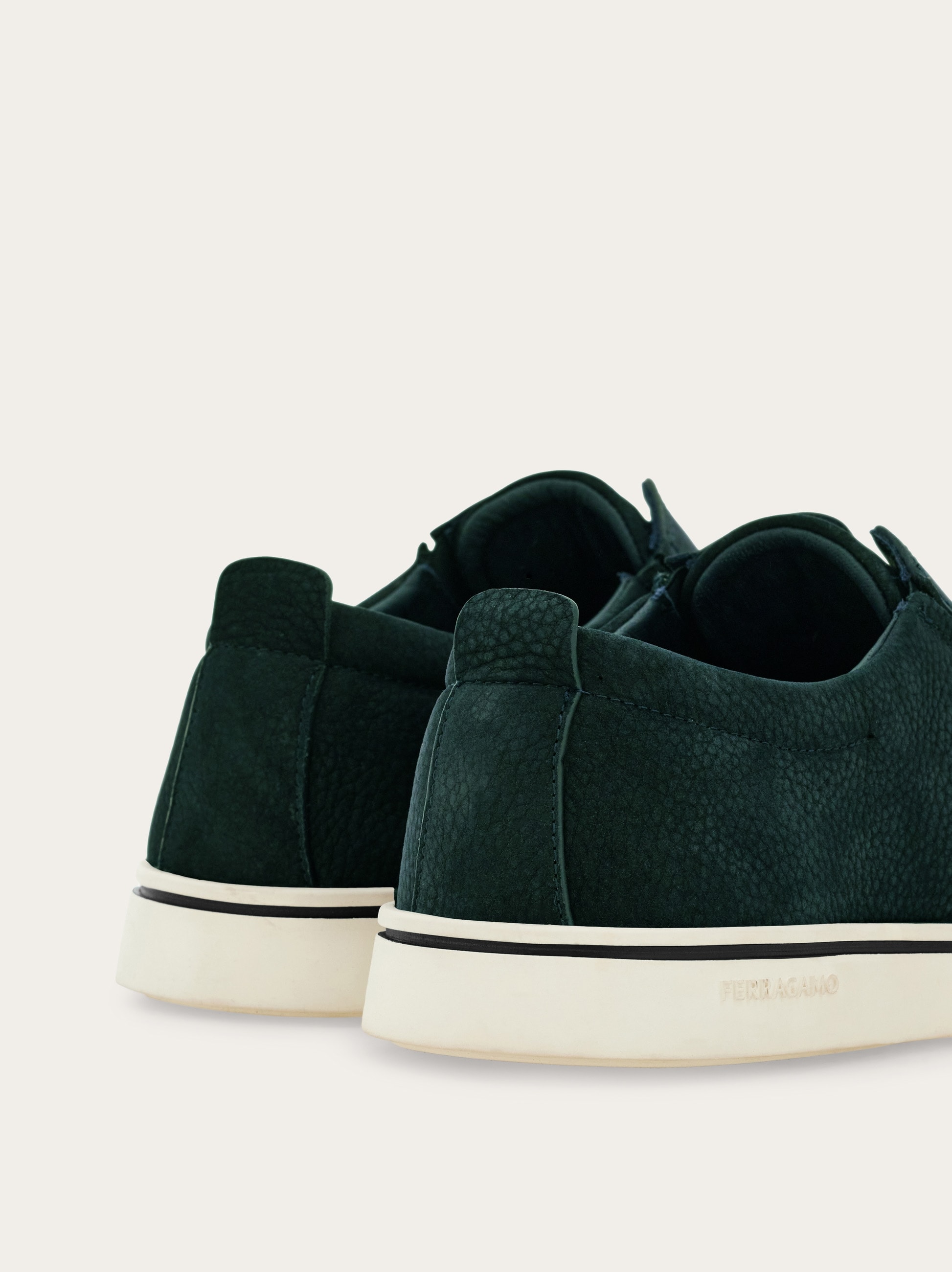 スニーカー SALVATORE FERRAGAMO SNEAKERS Gancini sneaker - Men | Ferragamo