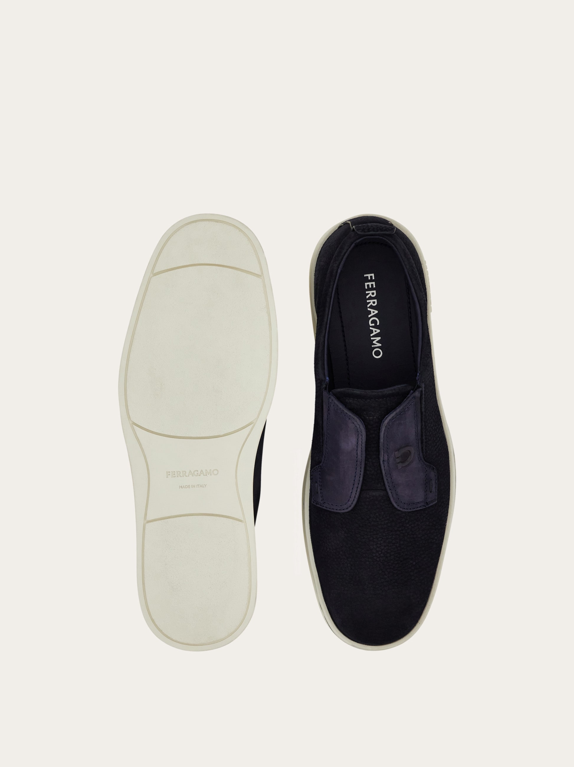 FERRAGAMO フェラガモ スニーカー スリッポン ブラック 関送込 FERRAGAMO フェラガモ スニーカー スリッポン ブラック 関送込