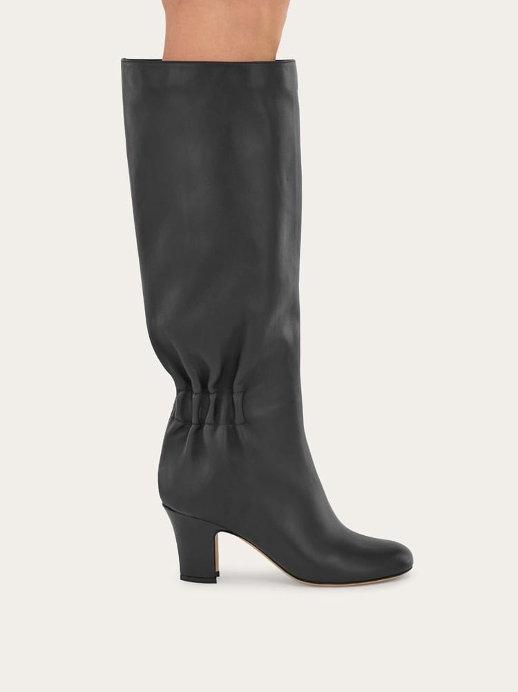 Knee boot with ruched detail Gallery image 4