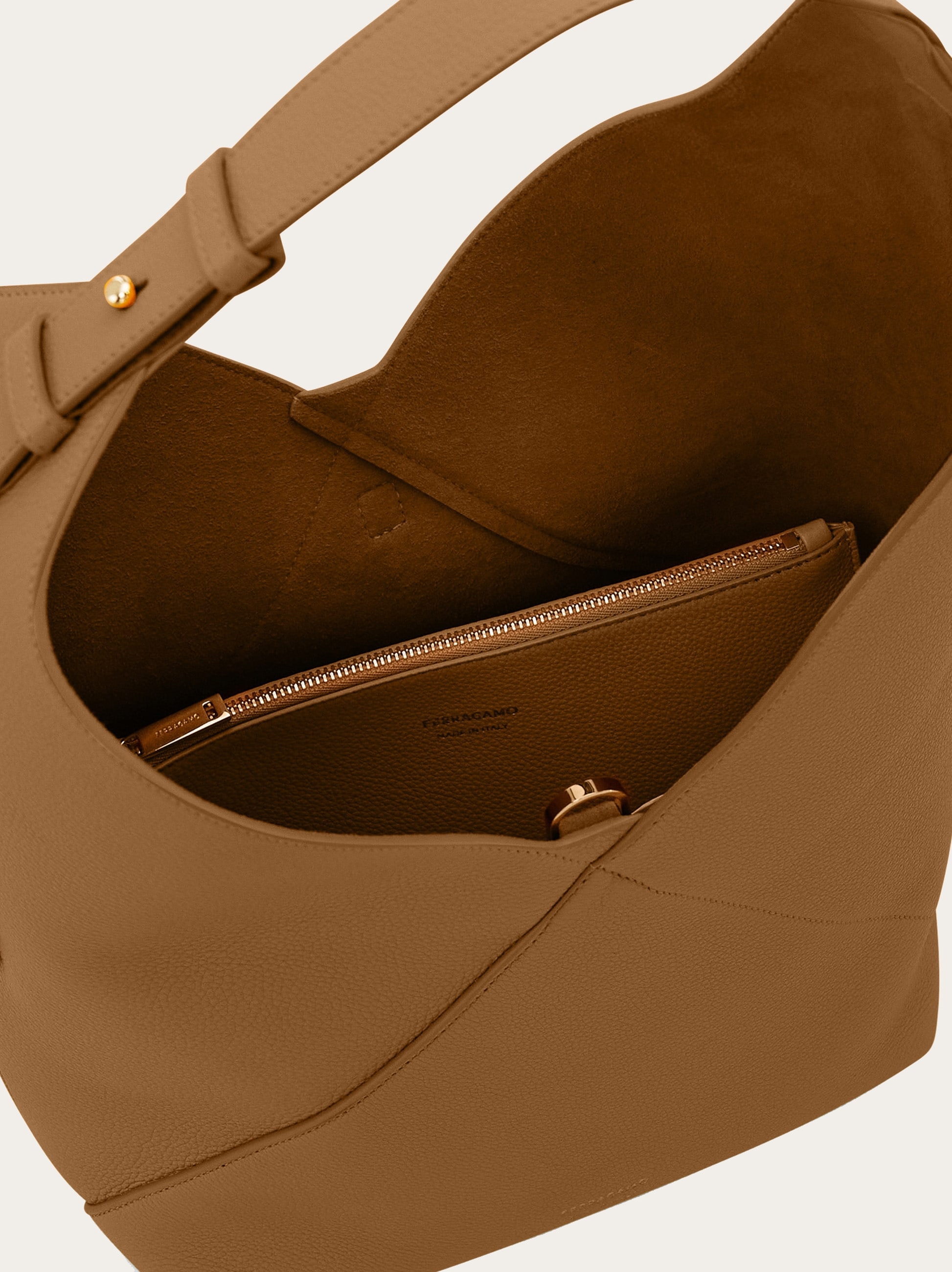 【FERRAGAMO】ホーボーバッグ (M) ホーボーバッグ(M) - ウィメンズ | Ferragamo