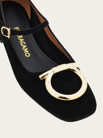パンプス FERRAGAMO FW25 Mary Jane 'Marry 2' (786975 NEROAMARETTI) Maxi Gancini Mary Jane - Women | Ferragamo