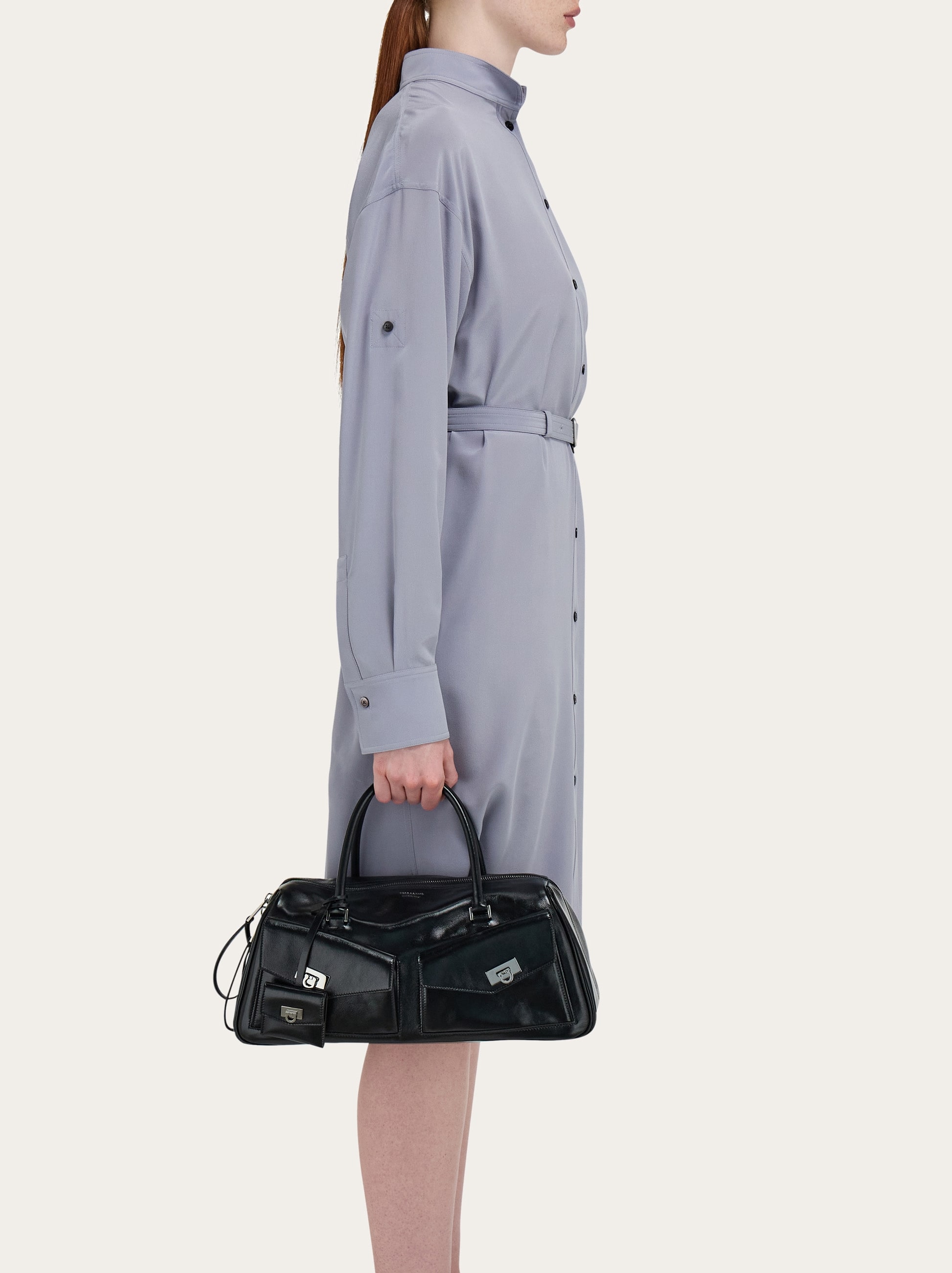 [Salvatore Ferragamo]マルチポケットボウリングバッグ(M) Multipocket bowling bag (M) - Women | Ferragamo