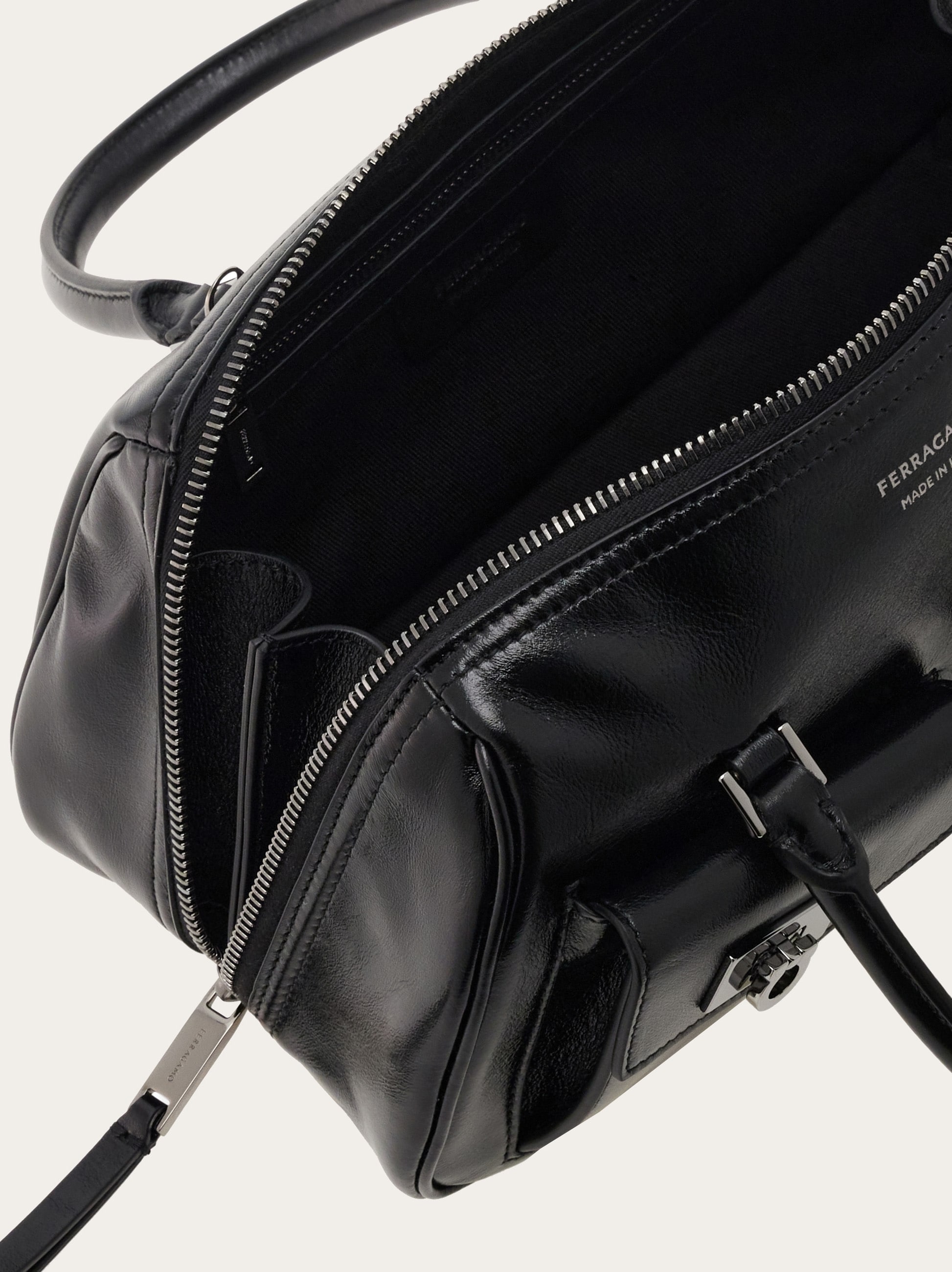 Multipocket bowling bag (S) - Women | Ferragamo