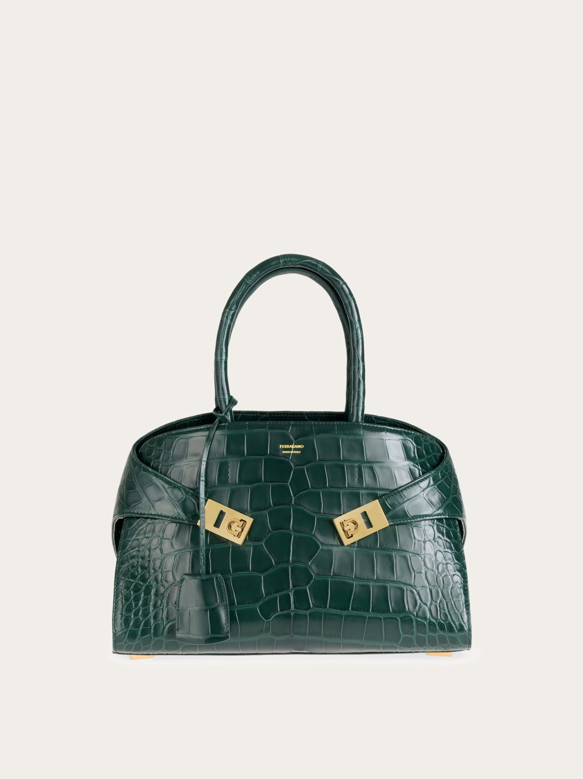 Hug handbag (M) - Women | Ferragamo