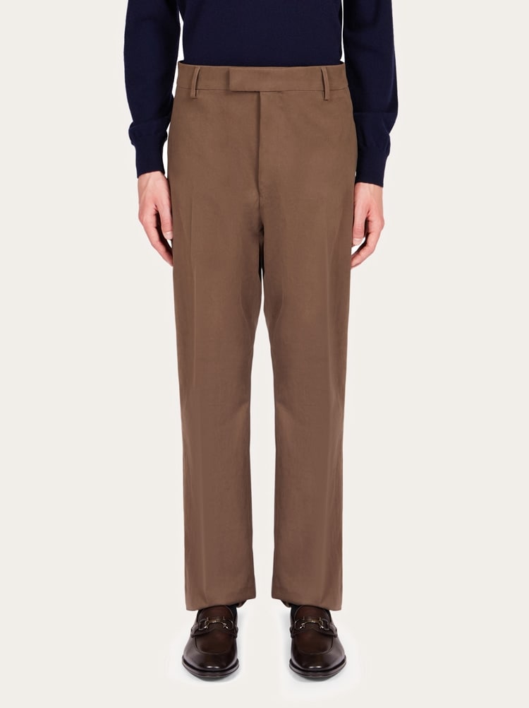 Pantalon haute couture Gallery image 2