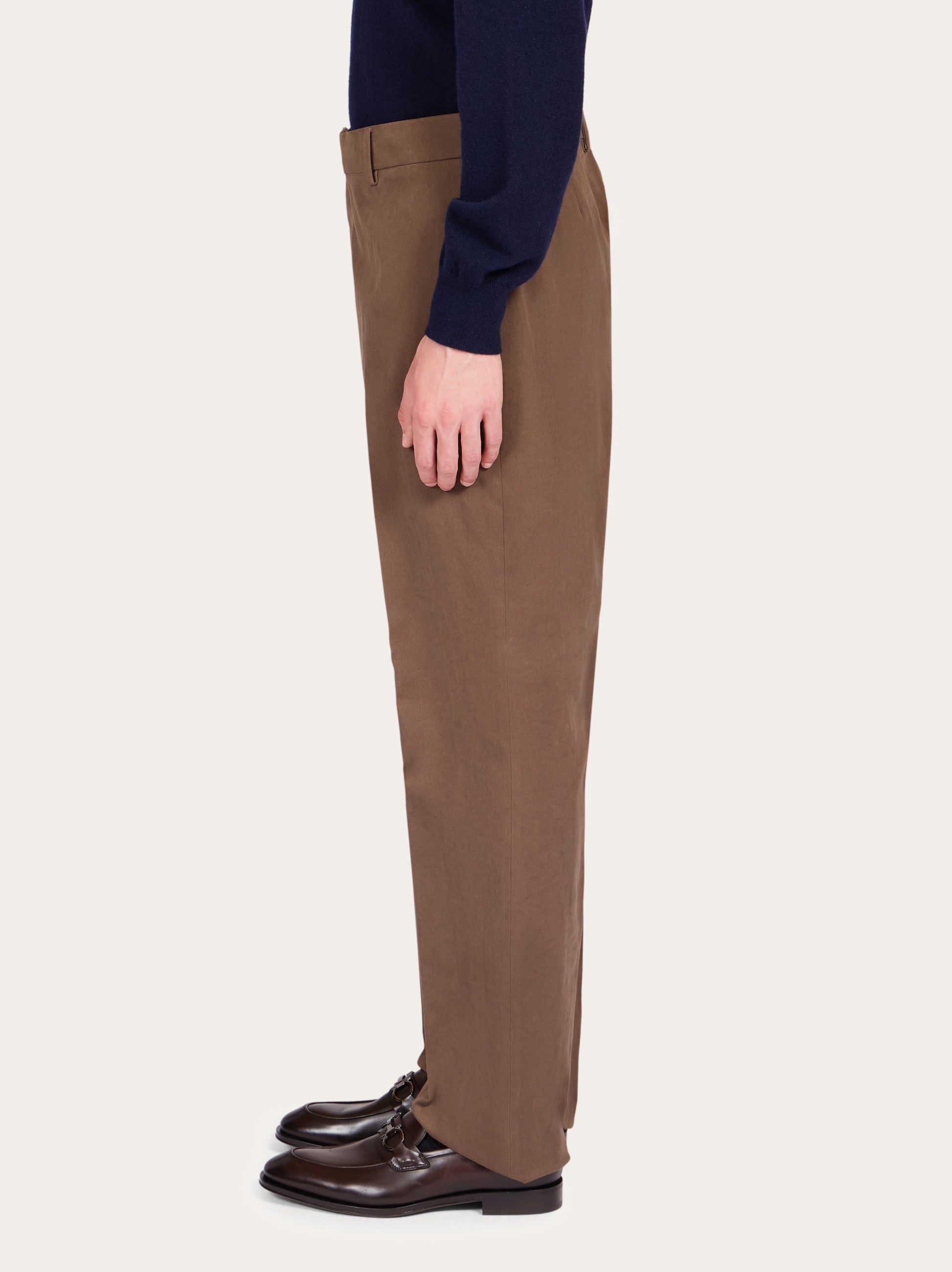 【送料&関税込】Ferragamo Stretched Pleated Trousers 782632_00_cart_r20.jpg