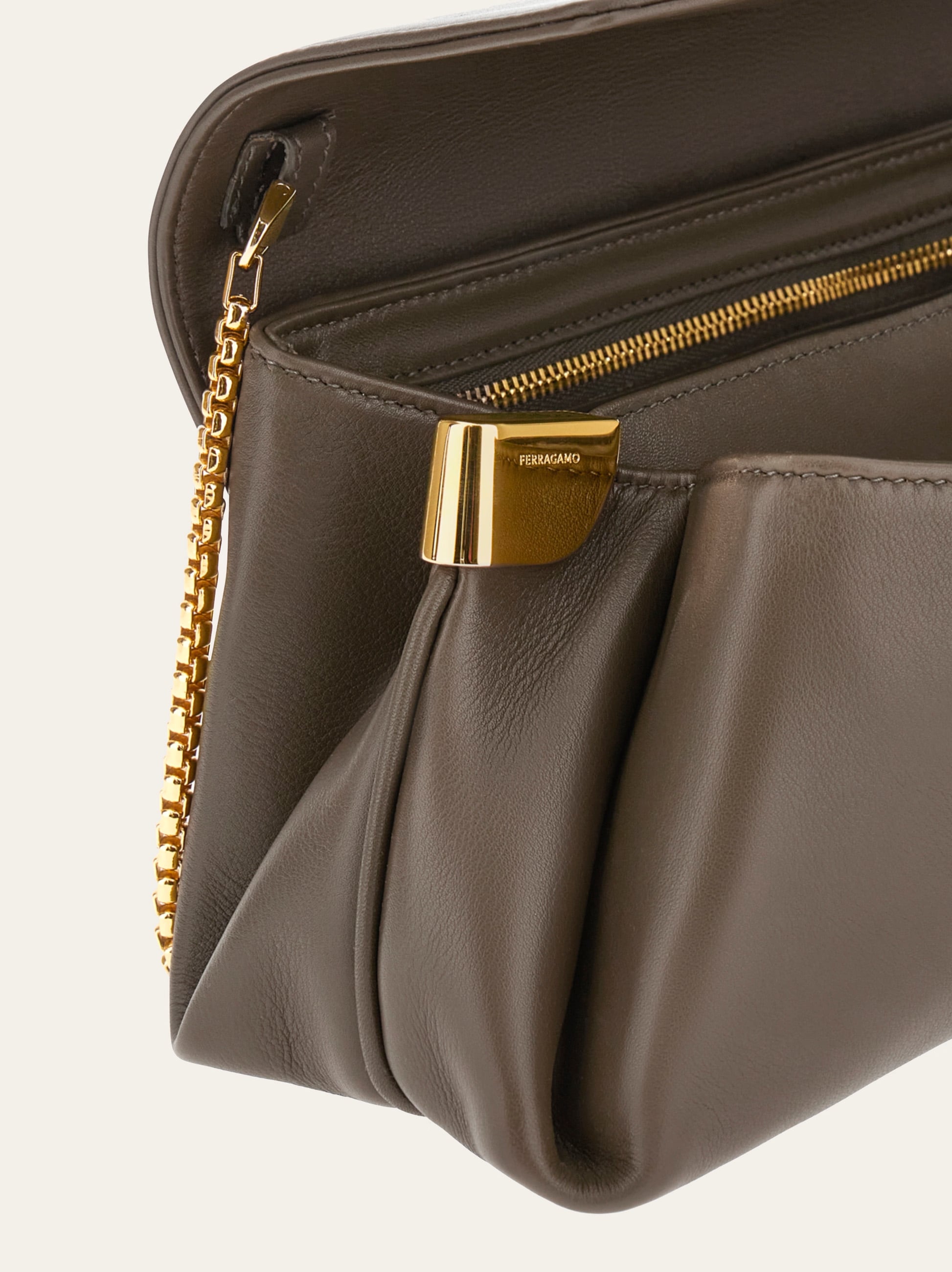フラップ クロスボディバッグ (XS) - ウィメンズ | Ferragamo