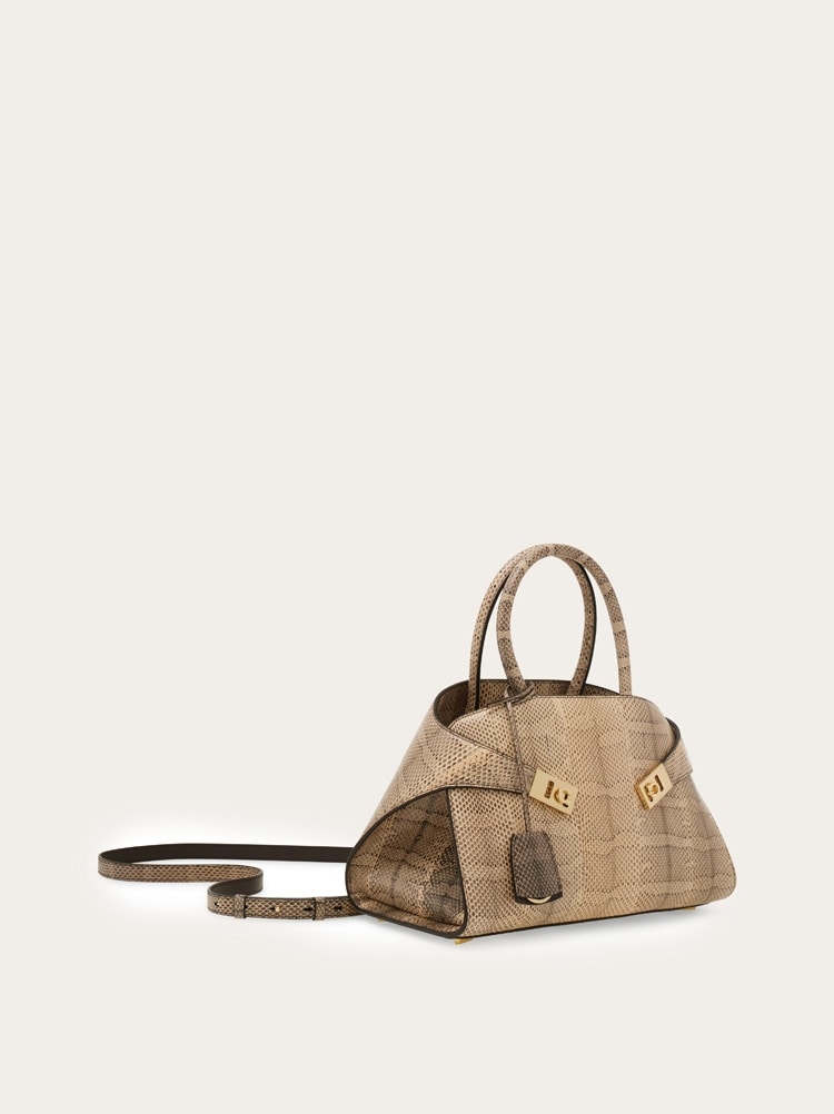Hug Handtasche (M) Gallery image 7