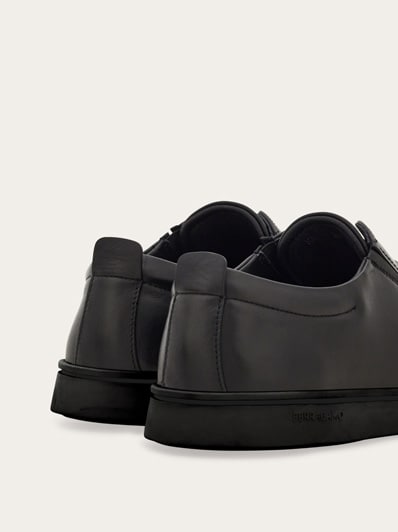 スニーカー FERRAGAMO FW25 ALFIE (02A000 0787042) Ferragamo - Alfie Navy Suede Slip-On Sneaker | Mitchell Stores