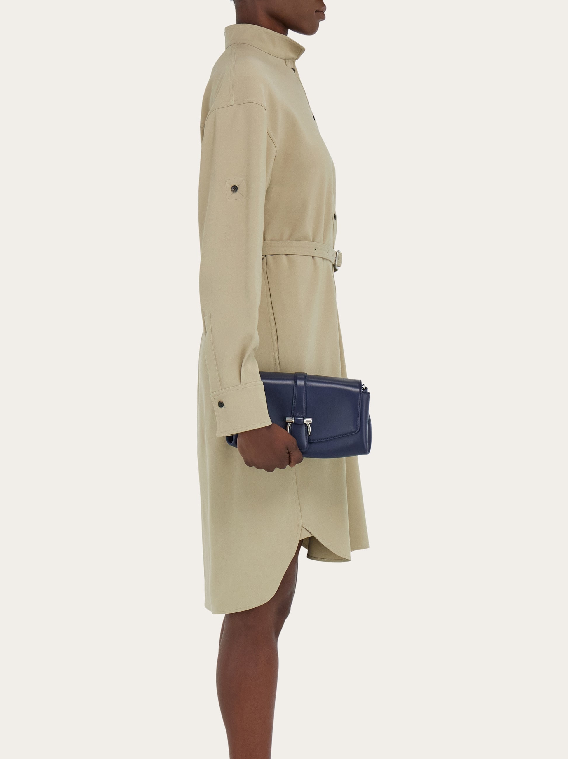 ★FERRAGAMO★モノグラム フラップ ショルダーバッグ (XS) フラップ クロスボディバッグ (XS) - ウィメンズ | Ferragamo