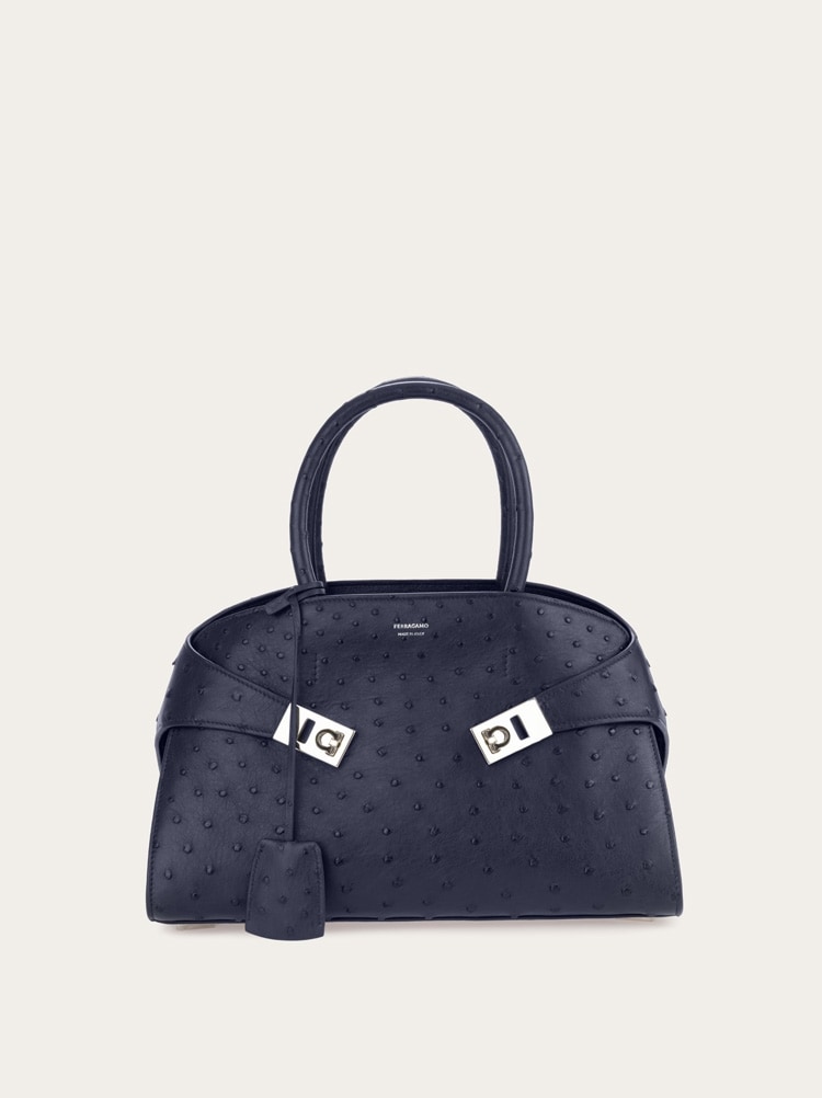 Hug handbag (M) Gallery image 1