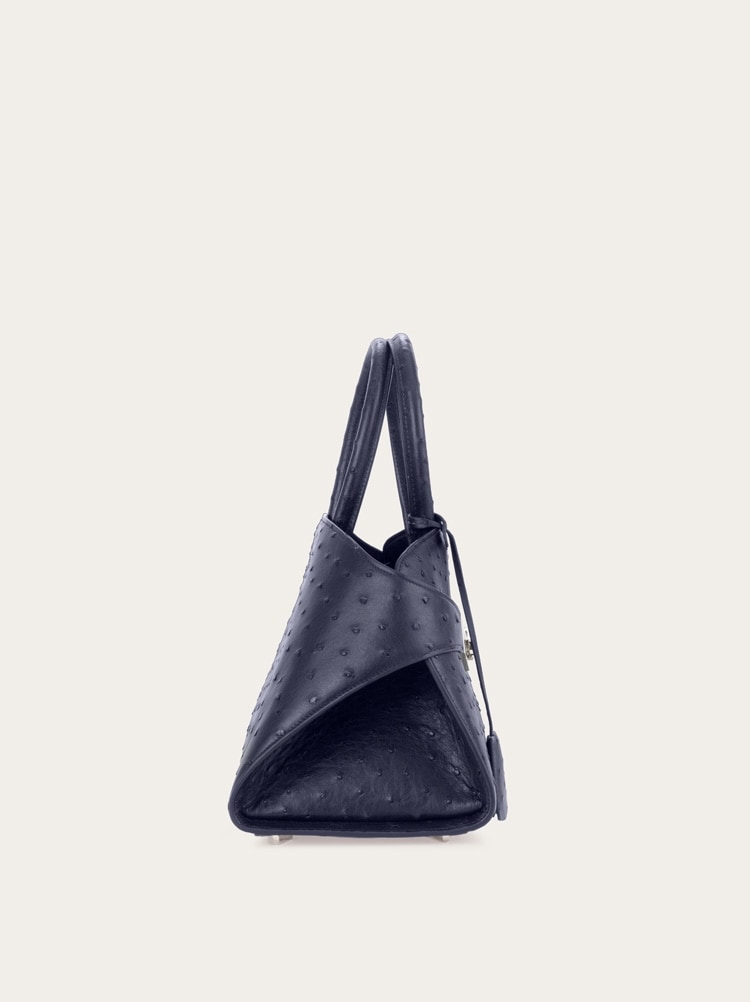 Hug handbag (M) Gallery image 4