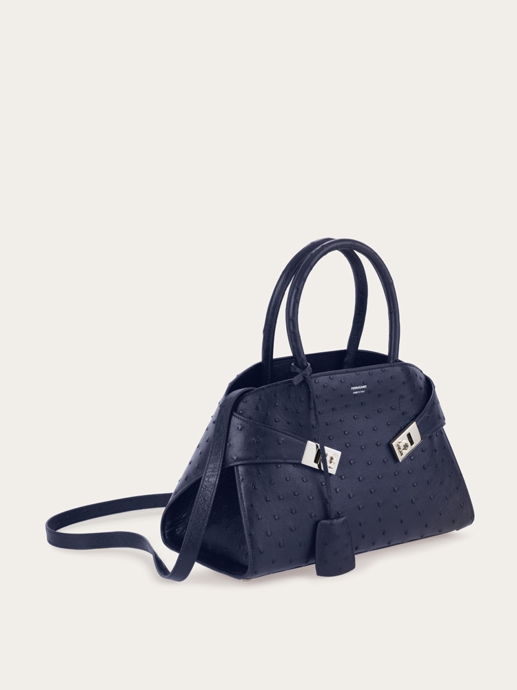 Hug handbag (M) Gallery image 7