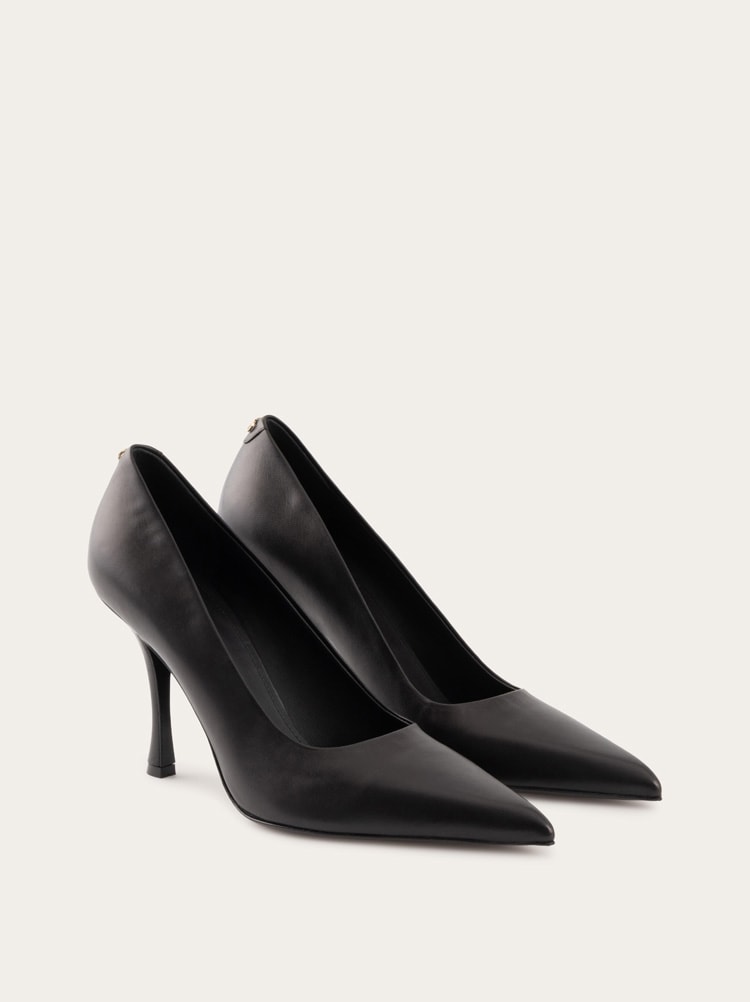 Pump shoe Gallery image 2