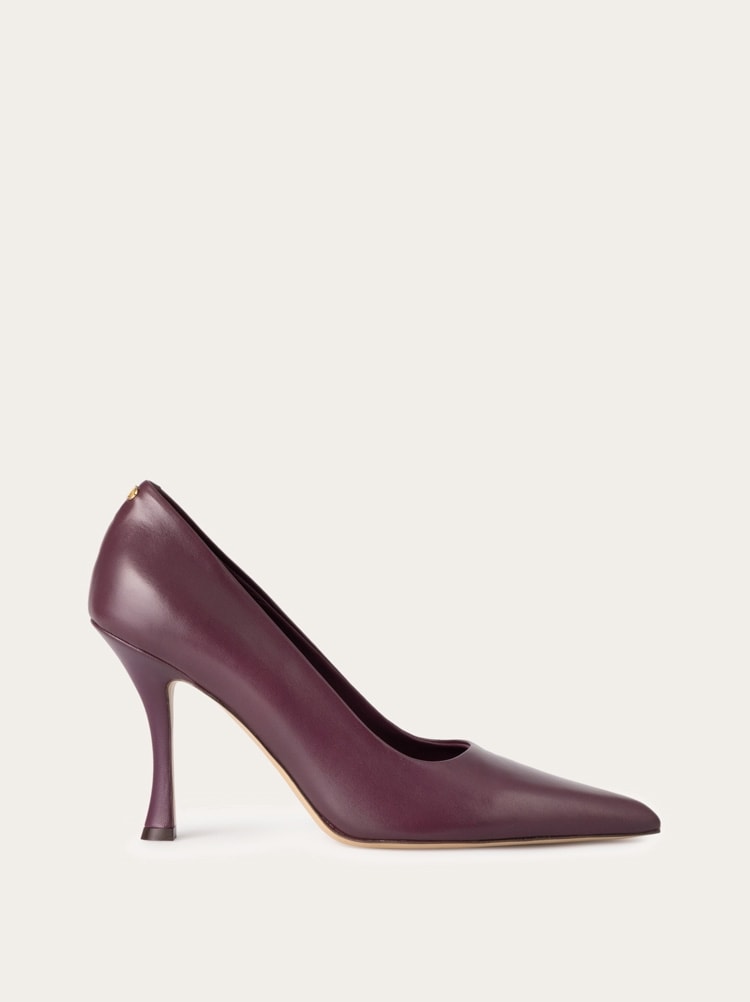 Pump shoe Gallery image 1