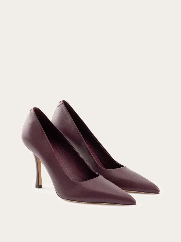 Pump shoe Gallery image 2