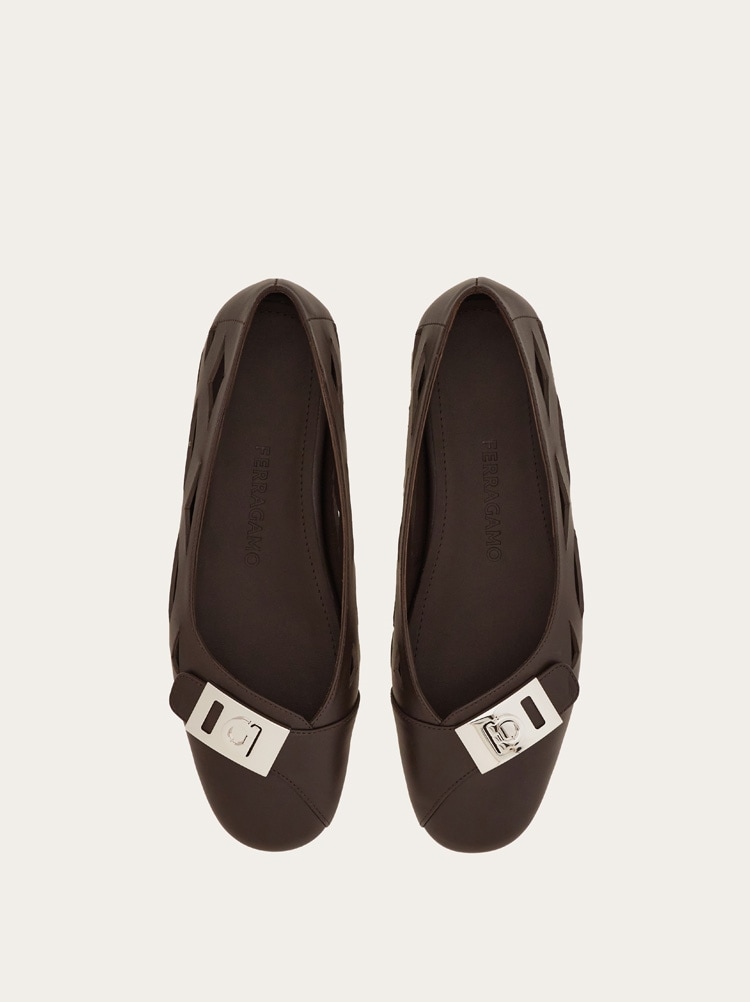 Back to Earth - Hug buckle ballet flat Gallery image 3