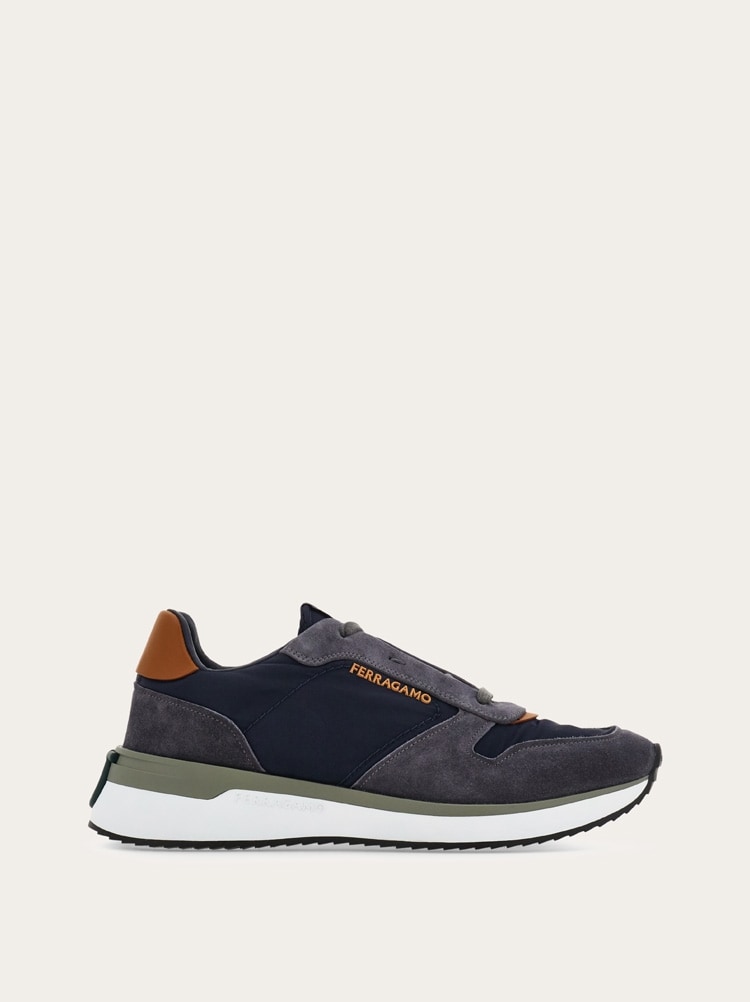 Low cut sneaker Gallery image 1