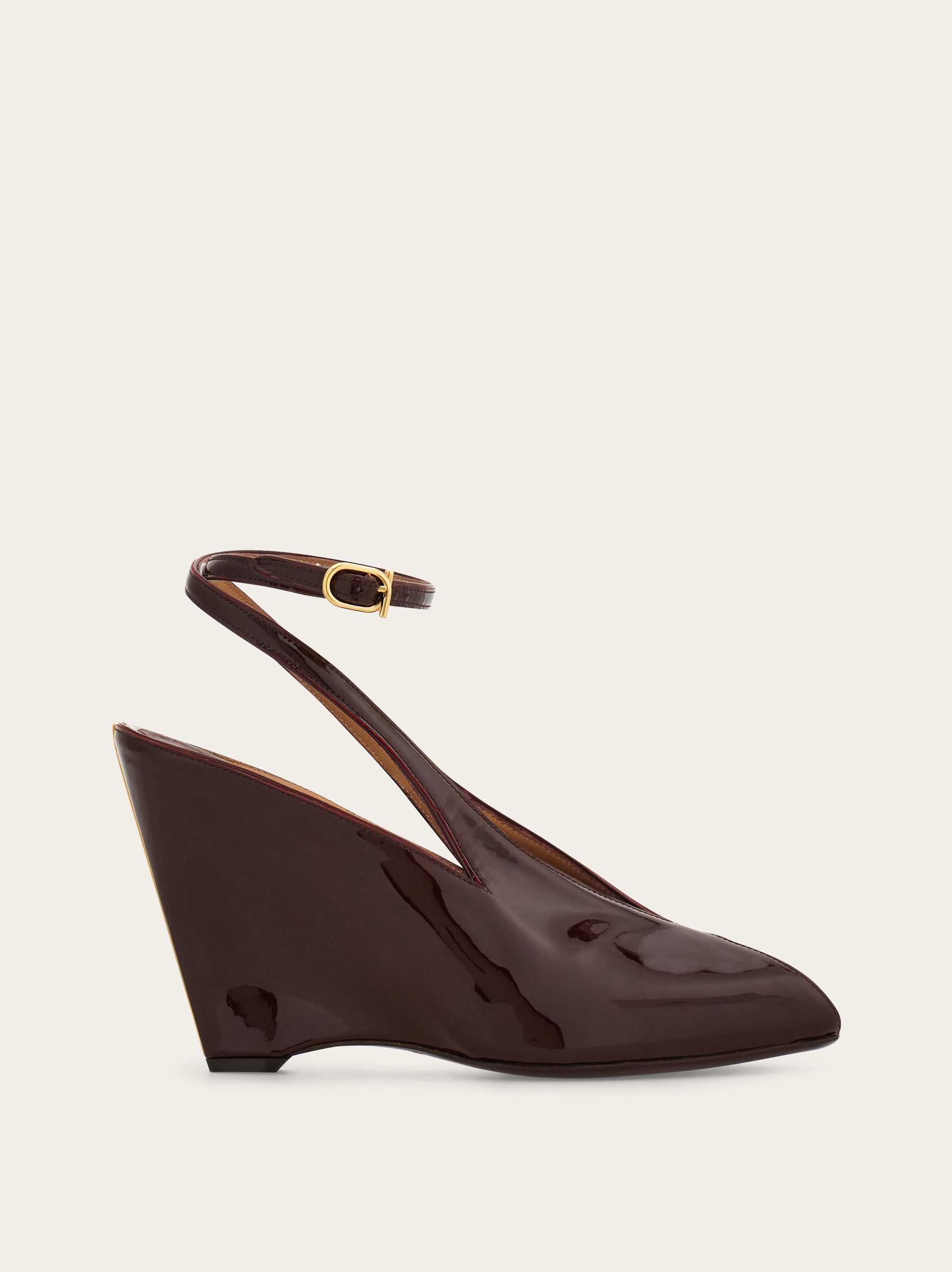 Salvatore Ferragamo ボルドー ハイヒール Salvatore Ferragamo ボルドー ハイヒール Salvatore Ferragamo