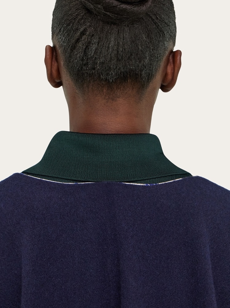 Cashmere and silk reversible cape Gallery image 2