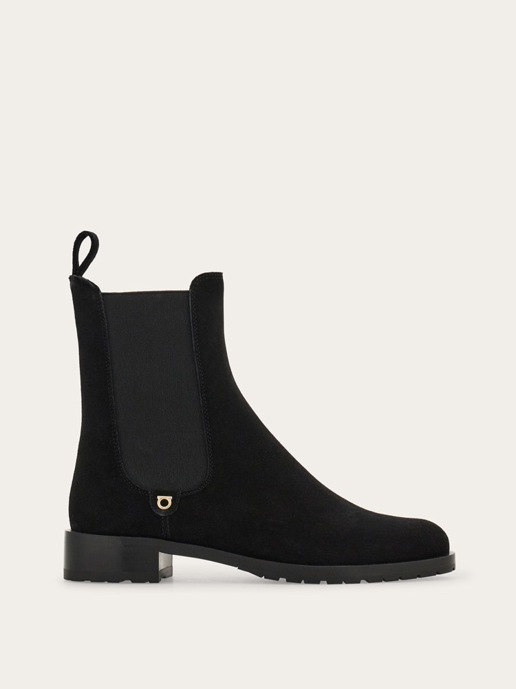 Chelsea boot Gallery image 1