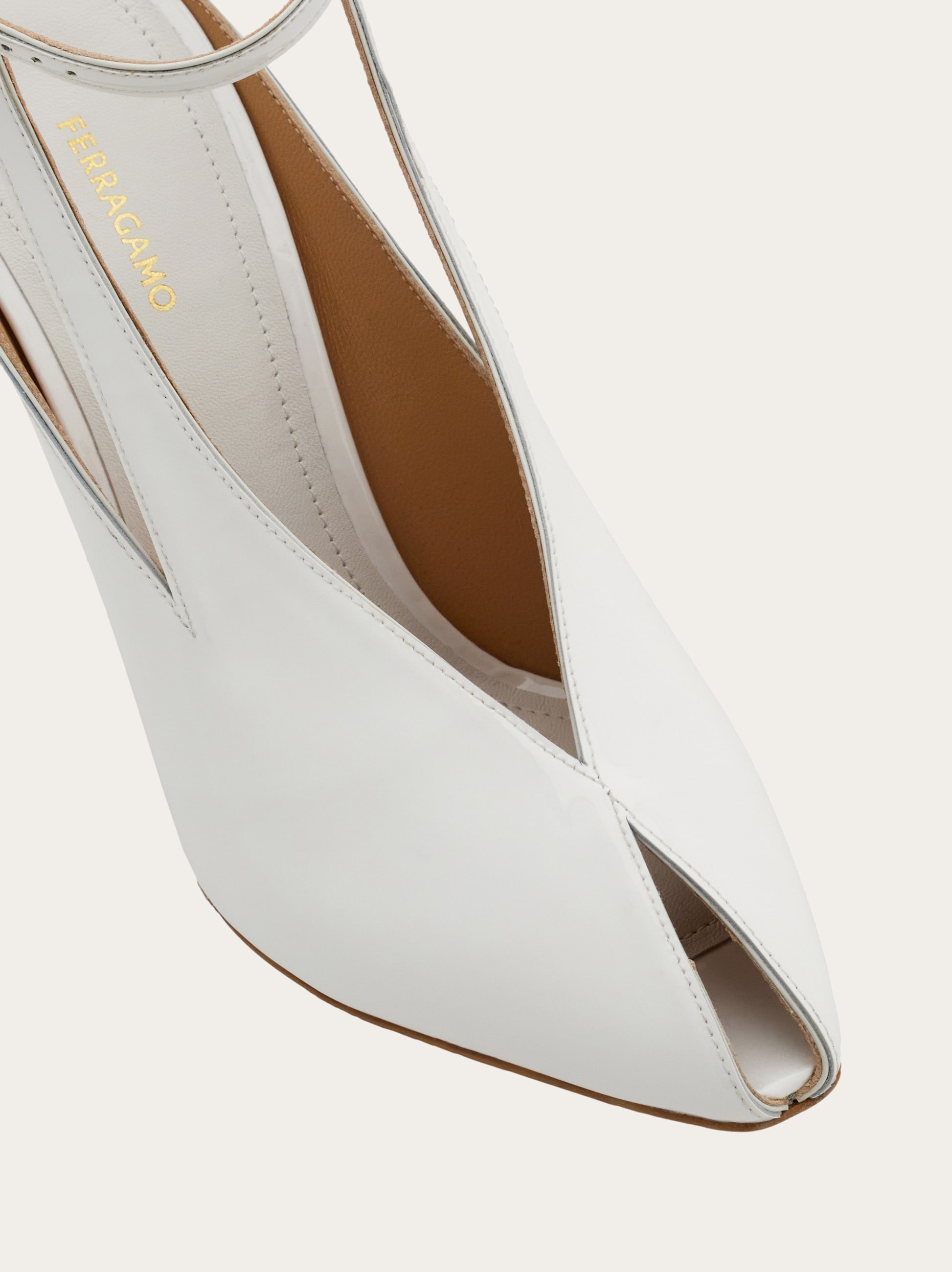 Ferragamo シルバーオープントゥウェッジヒール Ferragamo シルバーオープントゥウェッジヒール アウトレット