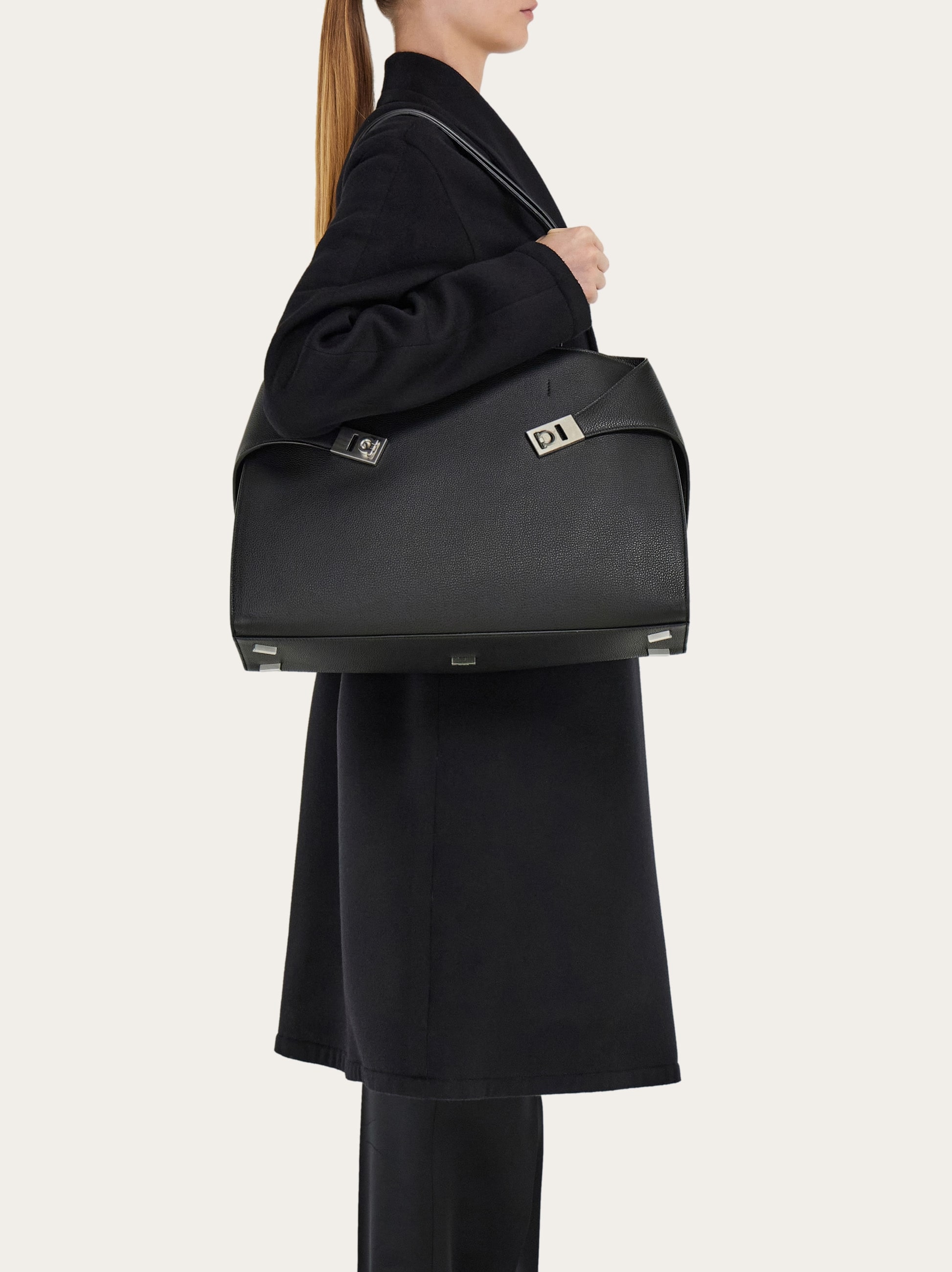 Ferragamo ブラック ミュール 保存袋付き フェラガモ | 公式オンラインストア