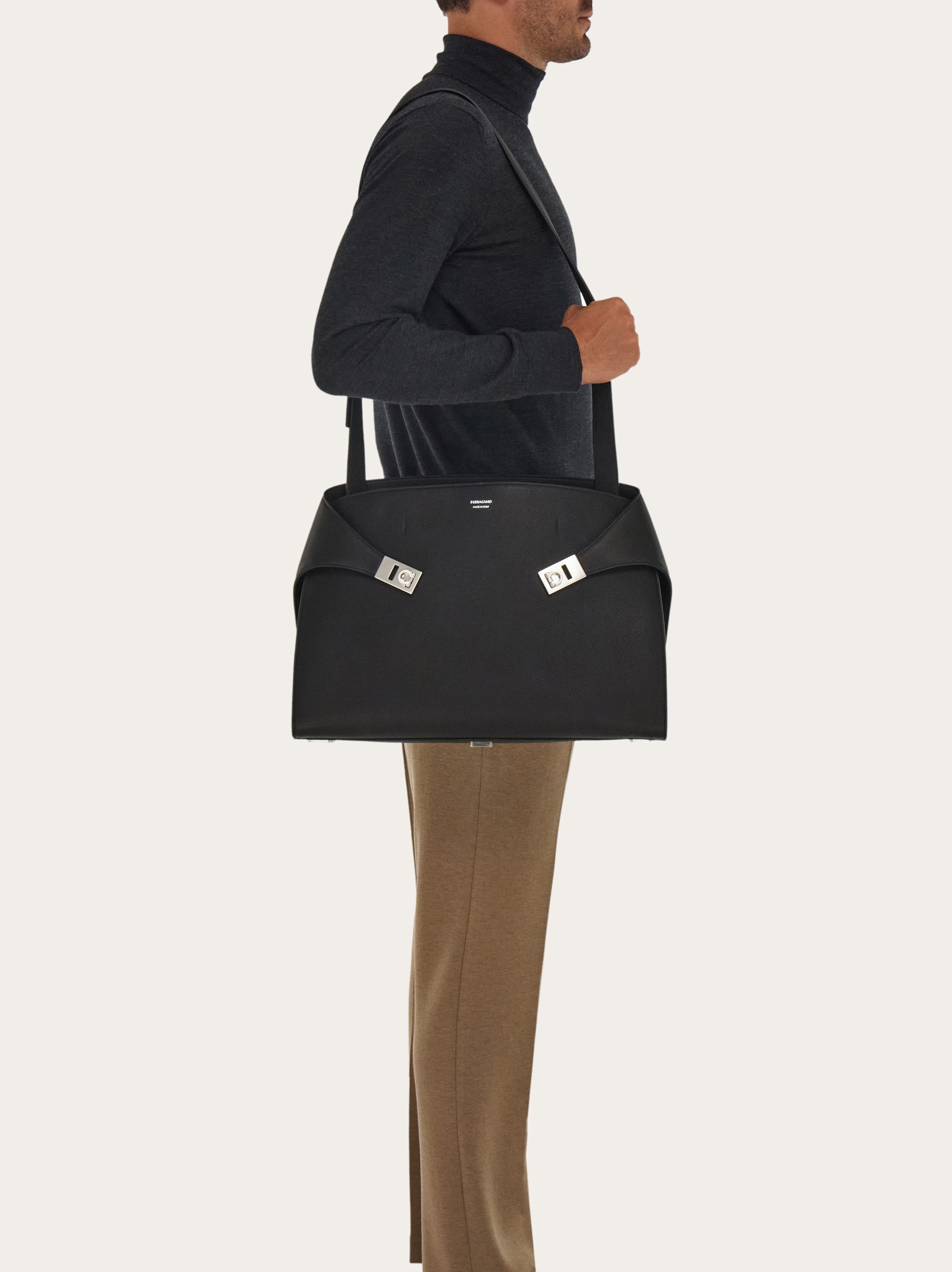 Hug トートバッグ - メンズ | Ferragamo