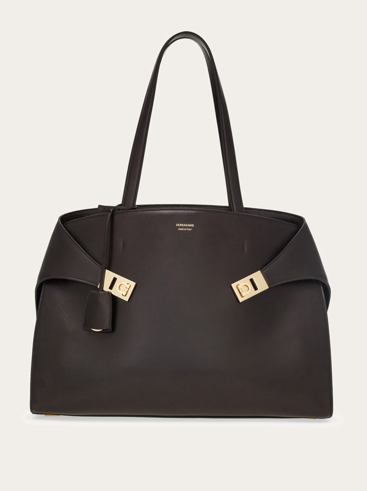 Hug shoulder bag Gallery image 1