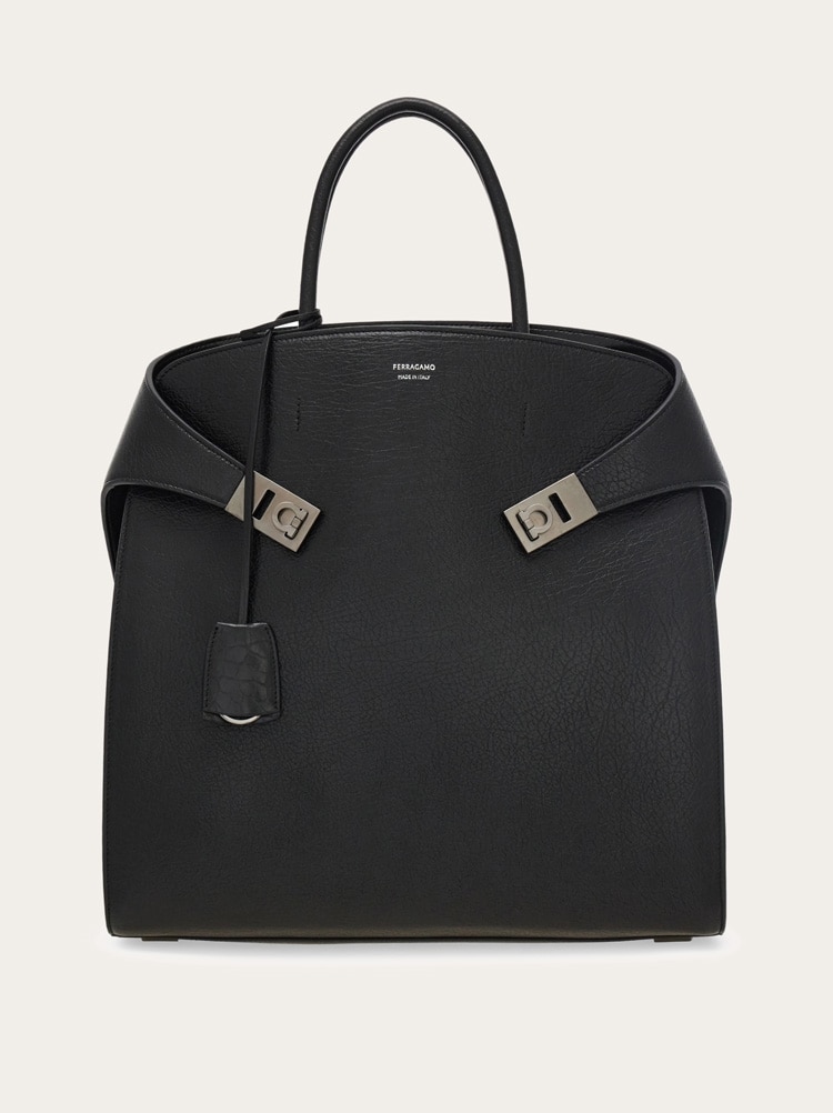 Totebag Hug Gallery image 1