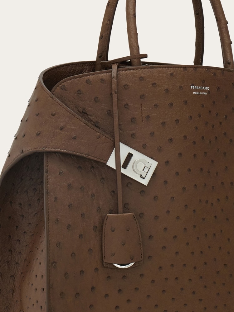 Hug tote bag Gallery image 6