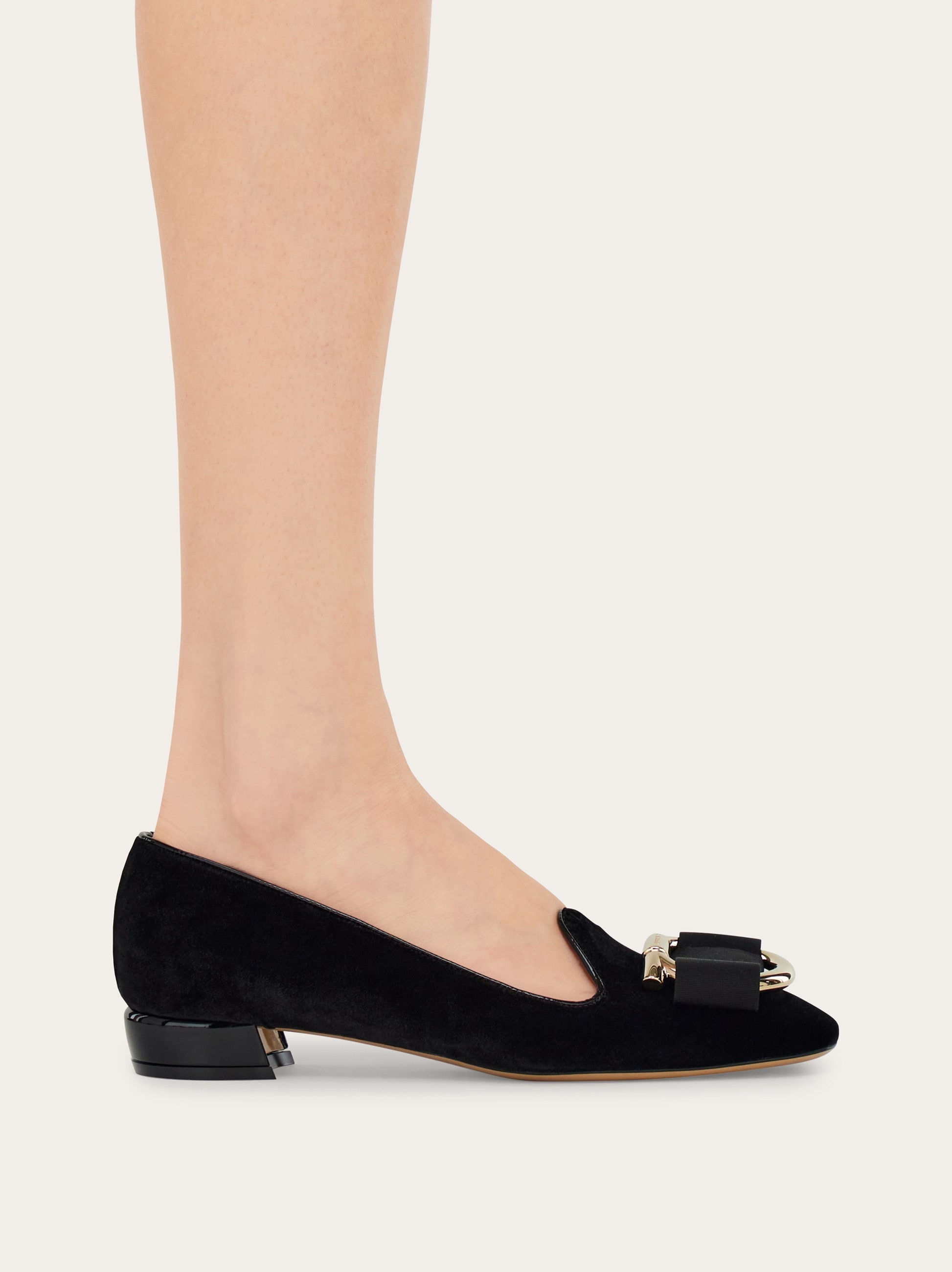 ベルベット パンプス - ウィメンズ | Ferragamo