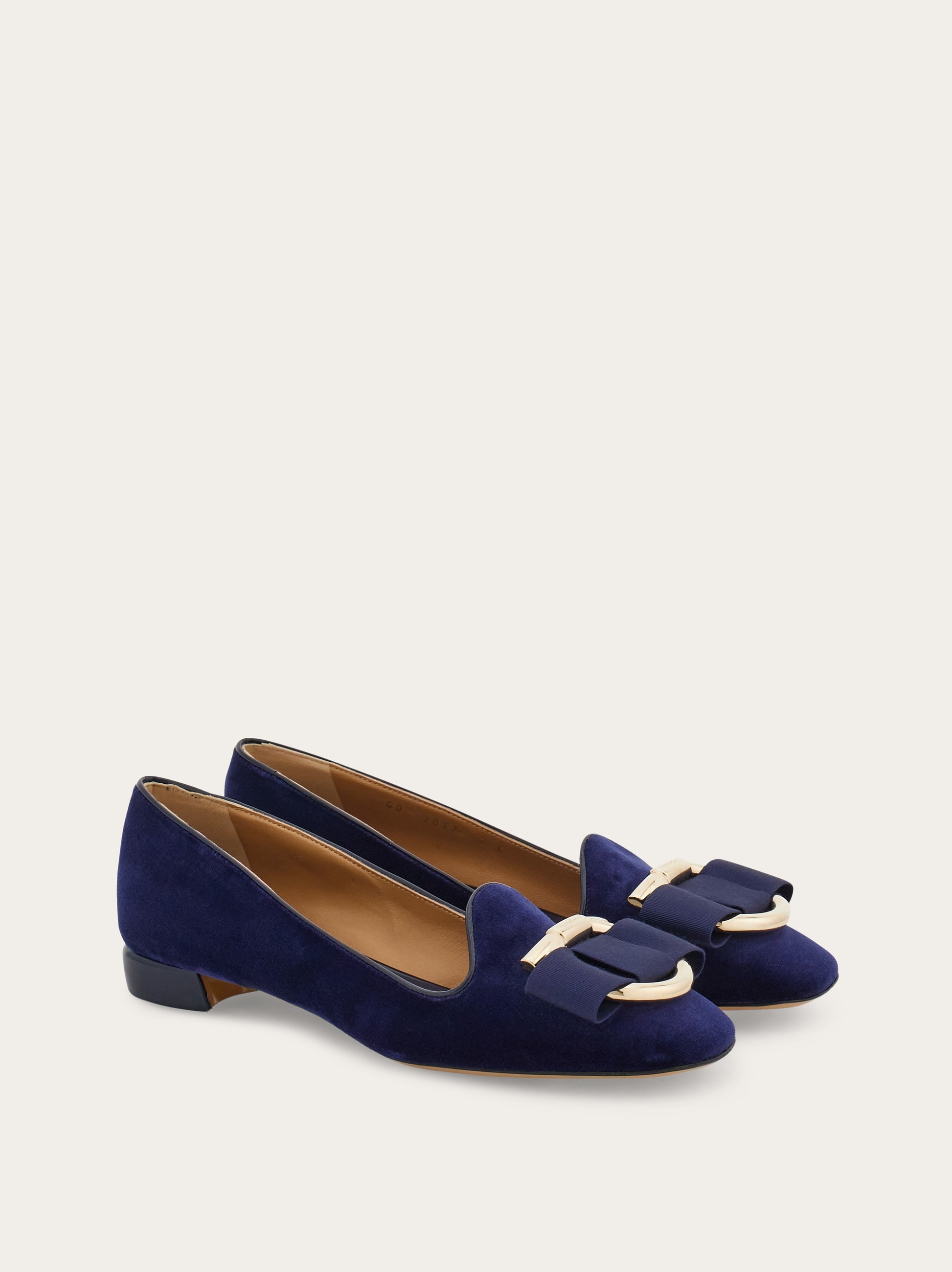 ベルベット パンプス - ウィメンズ | Ferragamo