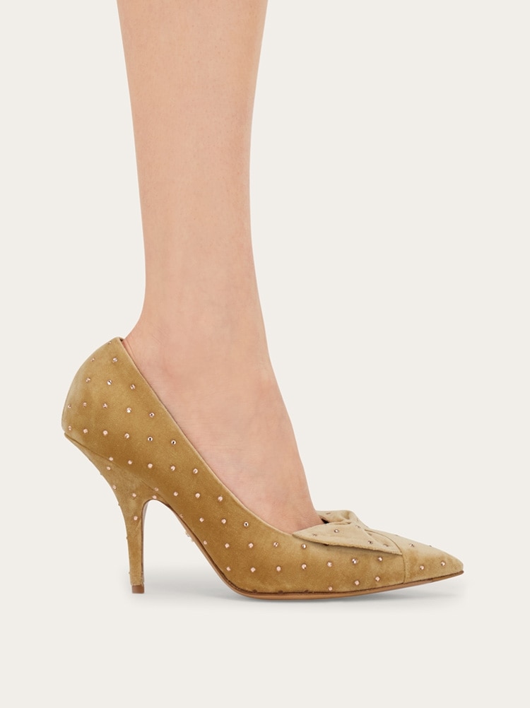 Mid heel pump with bow detail Gallery image 4