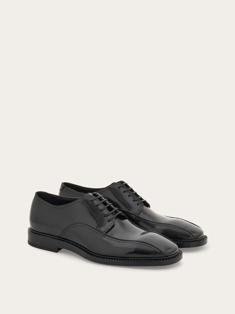 Derby shoe Gallery image 2