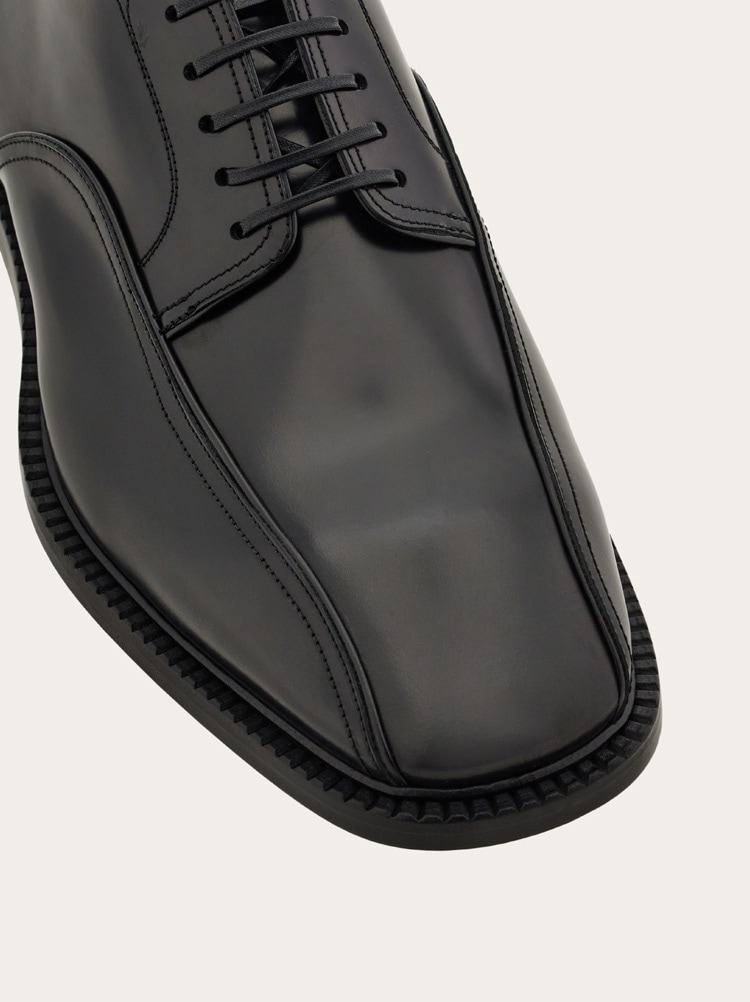 Derby shoe Gallery image 7