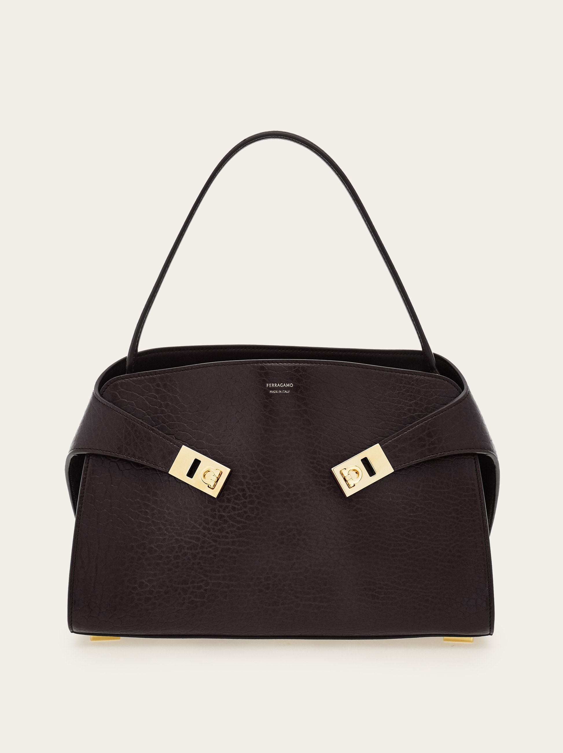 Hug soft bicolor shoulder bag (M) - Women | Ferragamo