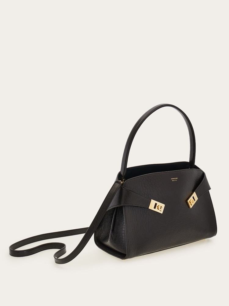 Hug soft bicolor shoulder bag (M) Gallery image 7