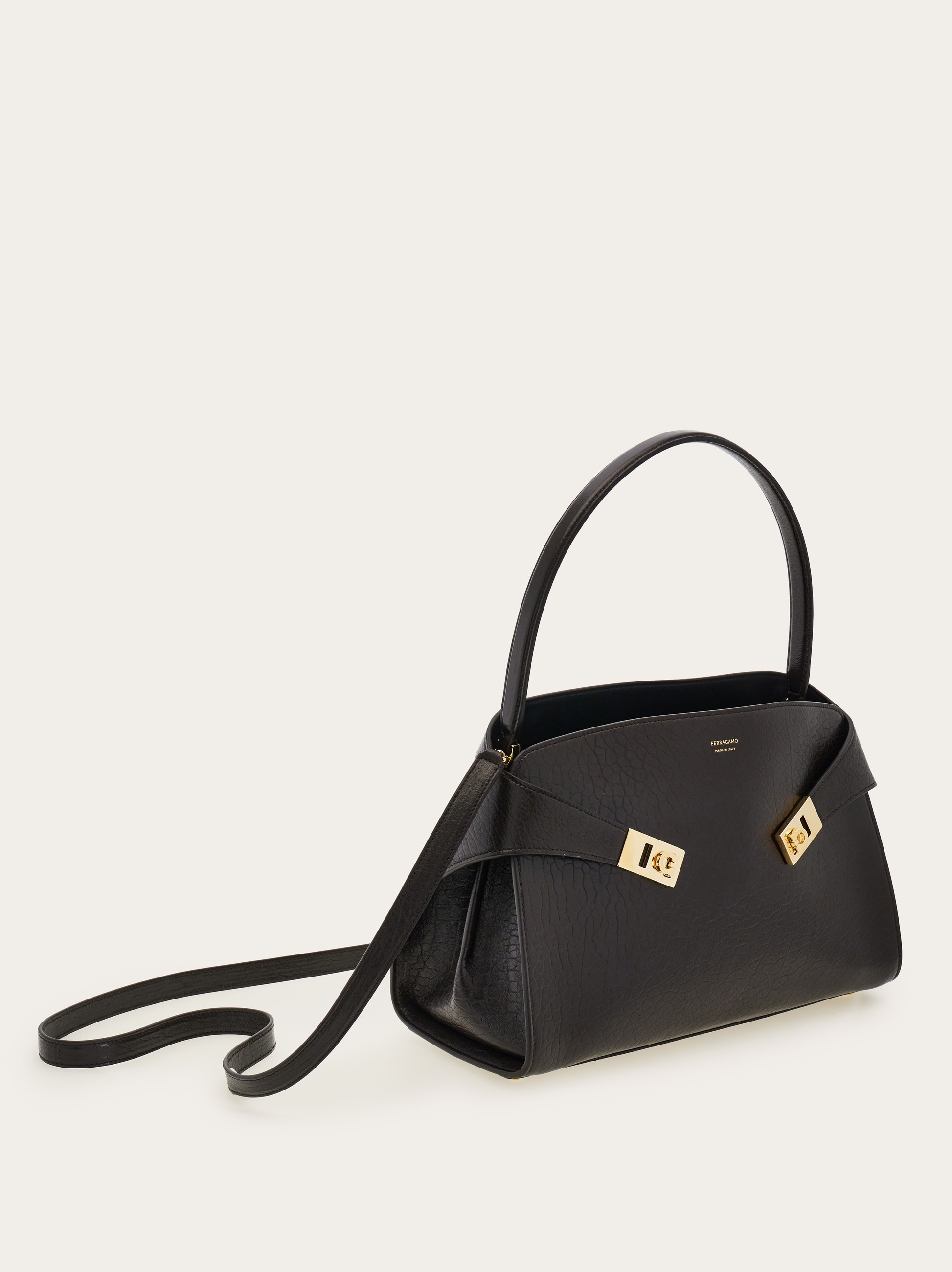 Hug soft bicolor shoulder bag (M) - Women | Ferragamo