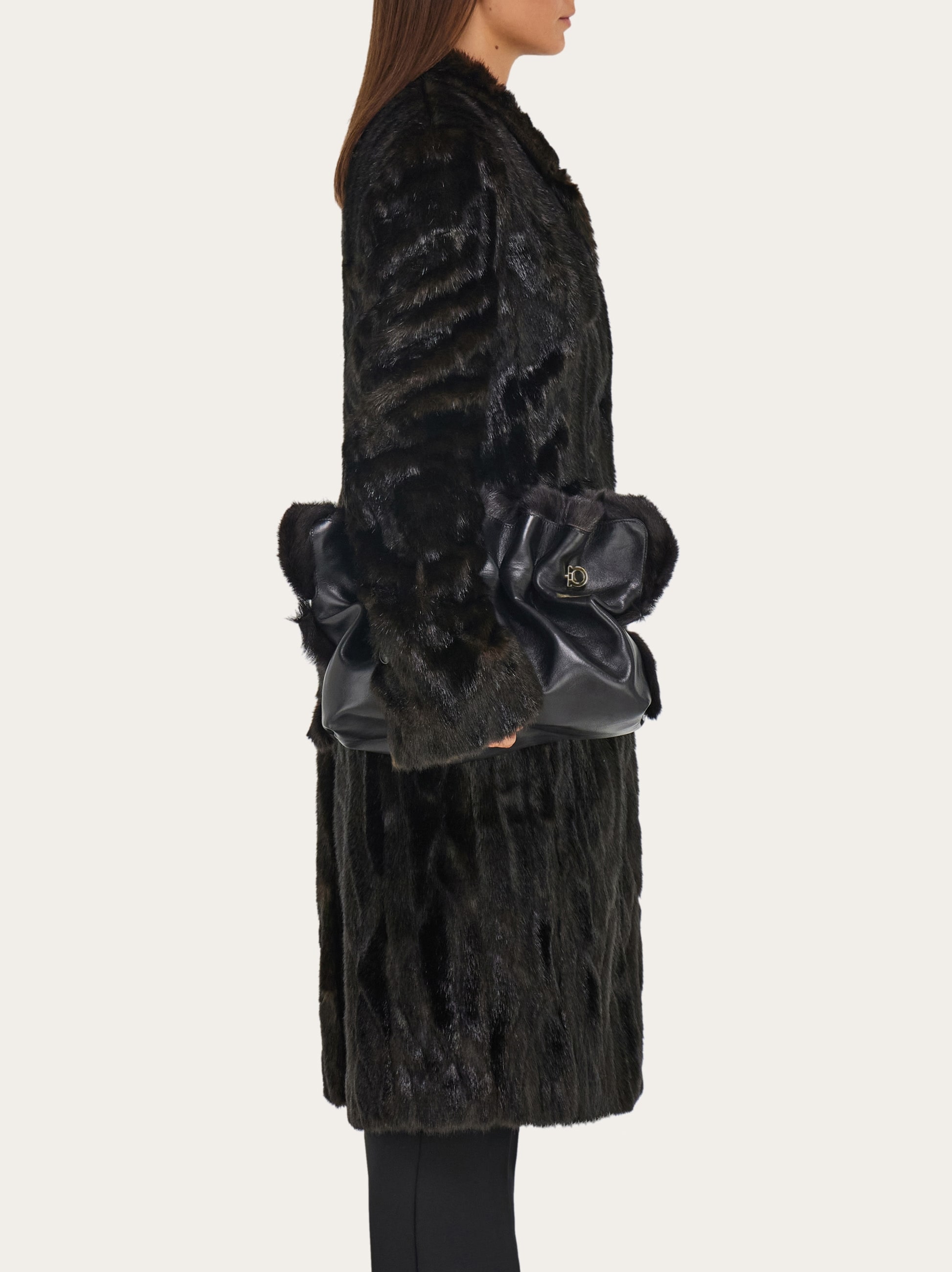 【極美品】フェラガモ スエード ワイドベルト 8cm幅 70cm相当 　829 極美品】フェラガモ スエード ワイドベルト 8cm幅 70cm相当 829