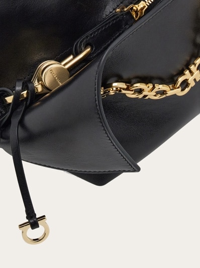 ショルダーバッグ(S) - ウィメンズ | Ferragamo