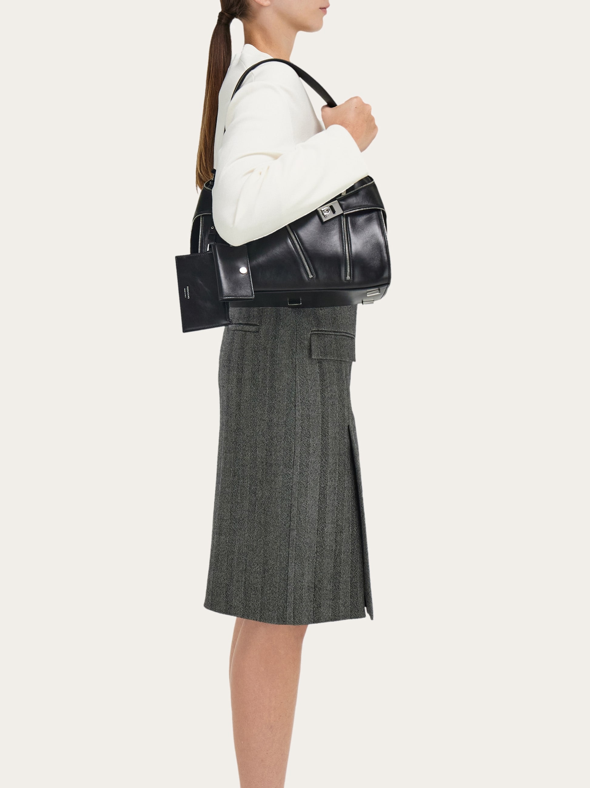 Hug soft shoulder bag multi-zip (M) - Women | Ferragamo