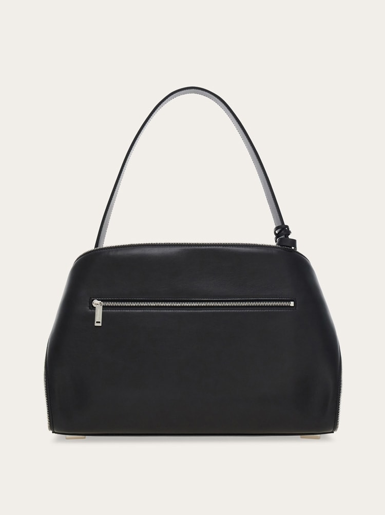 Hug soft shoulder bag multi-zip (M) Gallery image 4