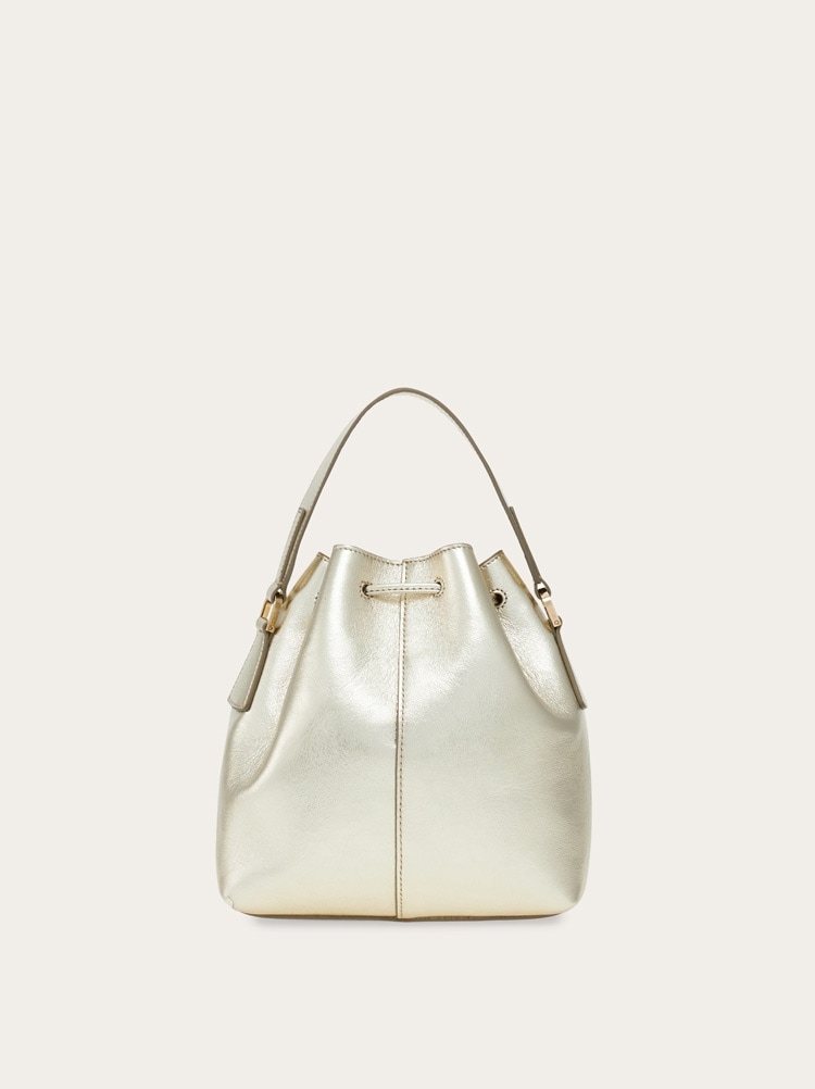 Multipocket bucket bag Gallery image 3