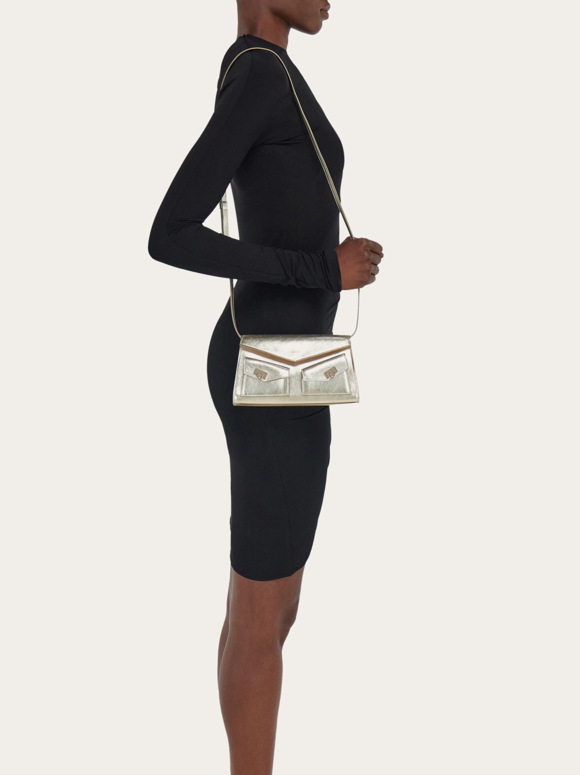 フェラガモ　￼シルバー　￼ミニバッグ Multipocket mini bag - Women | Ferragamo