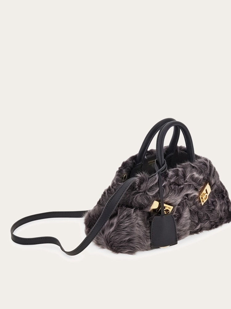 Hug handbag (XS) Gallery image 7